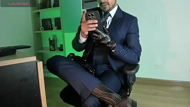 pablo-rincon95 online show from January 10, 2026, 2:23 pm