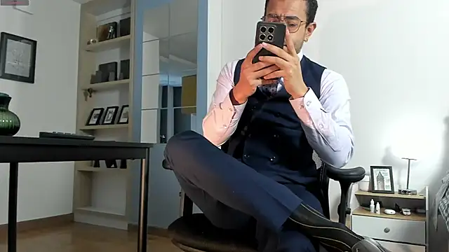 pablo-rincon95 online show from June 10, 2026, 11:33 am
