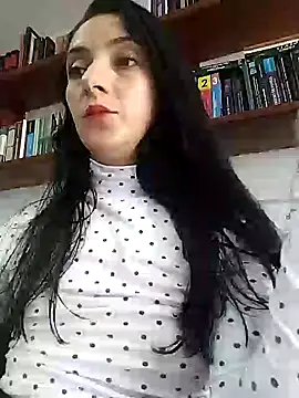 amellie ros online show from December 21, 2024, 9:47 pm