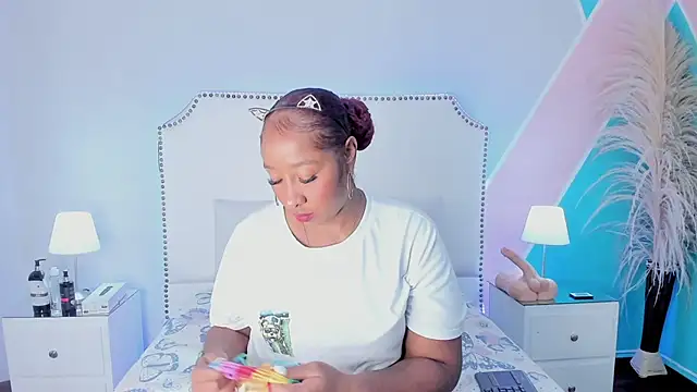 Krystal cambell1 online show from April 15, 2026, 7:29 pm