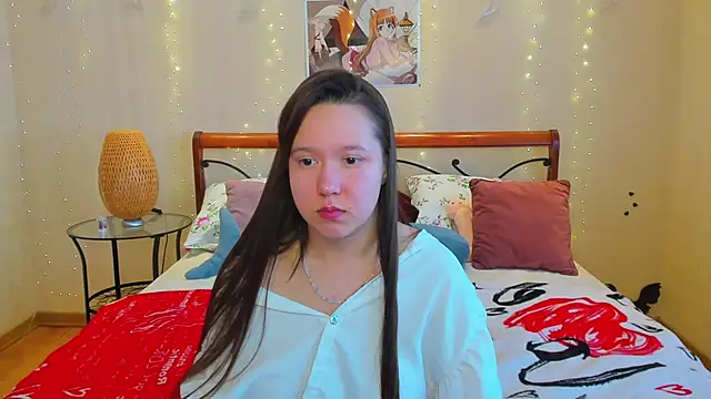 Mira Karter online show from April 22, 2026, 3:13 am