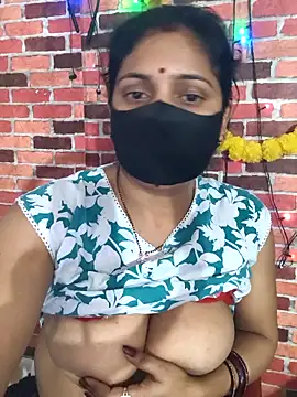 Snapshot of PeaCoooock chatting on April 6, 2026, 4:19 pm PeaCoooock online show from April 6, 2026, 4:19 pm