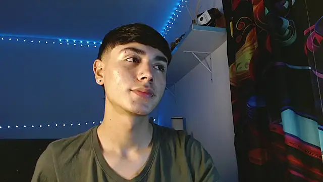 Snapshot of Im_juanda chatting on December 10, 2024, 10:26 pm Im juanda online show from December 10, 2024, 10:26 pm