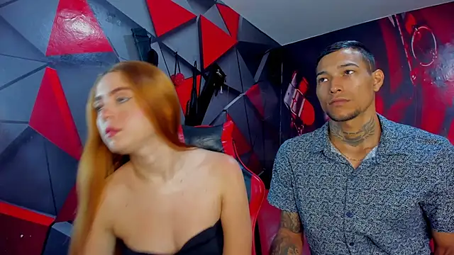 Snapshot of Hana_and_Zeta chatting on December 18, 2025, 12:31 pm Hana and Zeta online show from December 18, 2025, 12:31 pm