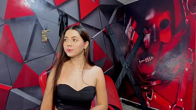 Snapshot of Hana_and_Zeta chatting on November 8, 2025, 12:20 pm Hana and Zeta online show from November 8, 2025, 12:20 pm