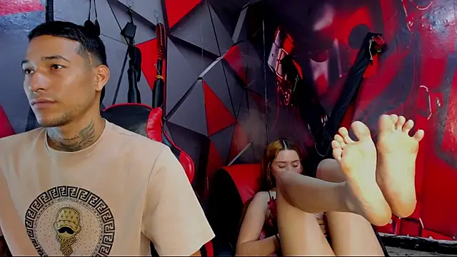 Snapshot of Hana_and_Zeta chatting on January 5, 2026, 5:27 pm Hana and Zeta online show from January 5, 2026, 5:27 pm