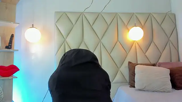 angelswets online show from April 10, 2026, 2:35 pm