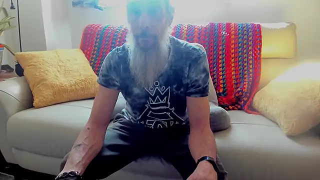 mindphu k online show from March 28, 2026, 8:43 pm