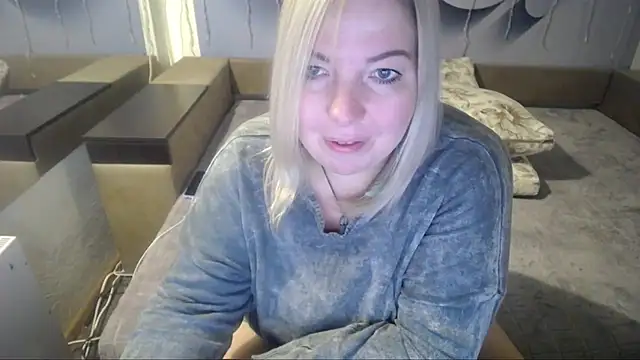 Snapshot of LILIcool chatting on December 2, 2024, 3:31 pm LILIcool online show from December 2, 2024, 3:31 pm