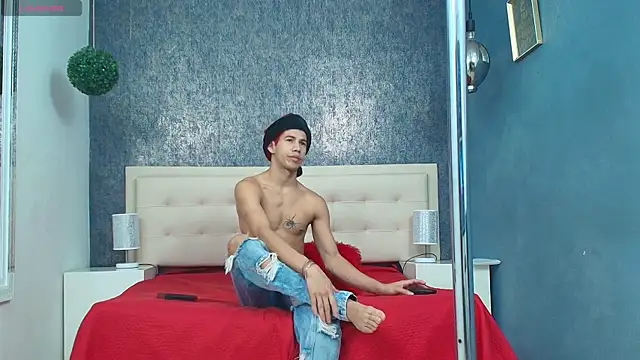 Erick Zhimerman online show from December 3, 2025, 4:24 am