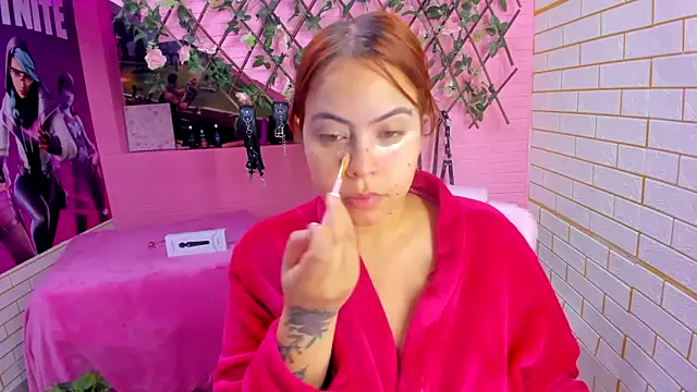 marcellaa303av online show from March 1, 2026, 1:05 am