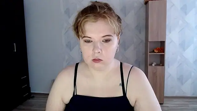 Melina Hot9 online show from October 13, 2025, 9:44 am