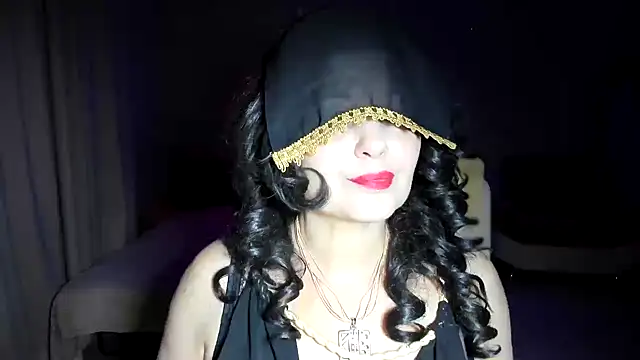 WitchBlueRose online show from November 11, 2025, 5:52 pm