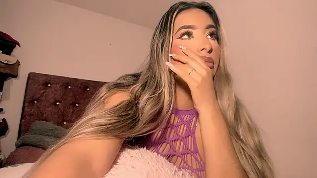 sexylatin  online show from July 28, 2026, 7:49 am