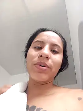 Karii-R online show from November 21, 2025, 1:10 pm