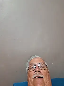 Snapshot of NawtyB1965 chatting on January 17, 2026, 4:16 am NawtyB1965 online show from January 17, 2026, 4:16 am