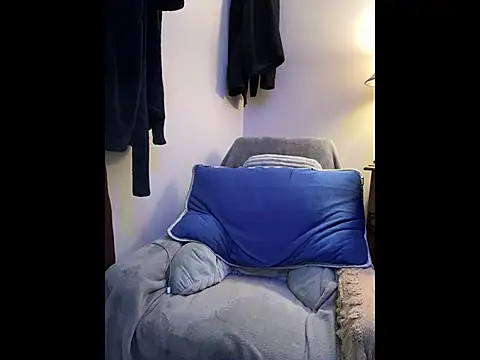 Snapshot of KySir1990 chatting on February 9, 2026, 10:19 pm KySir1990 online show from February 9, 2026, 10:19 pm