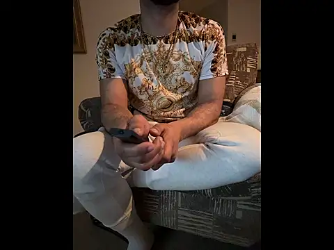 Snapshot of KySir1990 chatting on February 7, 2026, 7:05 am KySir1990 online show from February 7, 2026, 7:05 am