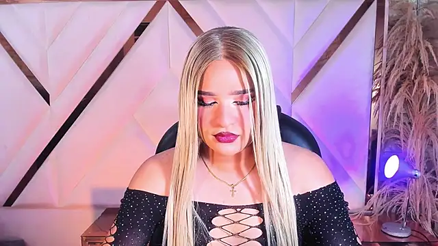 Elody Preysler69 online show from December 2, 2025, 3:52 am