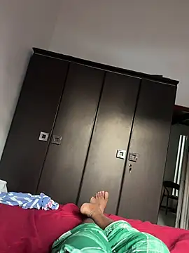 Snapshot of Dreamistofly chatting on April 7, 2026, 1:07 am Dreamistofly online show from April 7, 2026, 1:07 am