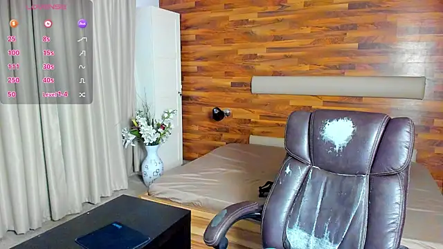 Snapshot of MateoBenjaminX chatting on February 12, 2026, 12:16 pm MateoBenjaminX online show from February 12, 2026, 12:16 pm