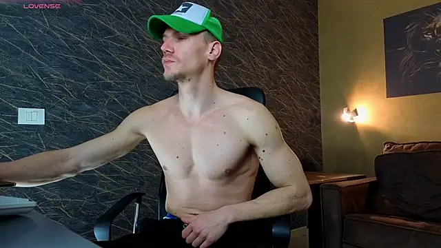 Snapshot of MateoBenjaminX chatting on March 2, 2026, 12:45 pm MateoBenjaminX online show from March 2, 2026, 12:45 pm