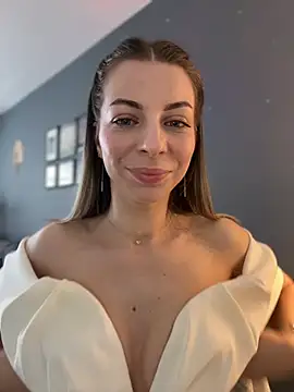 Mia Ethan online show from July 29, 2026, 8:35 am