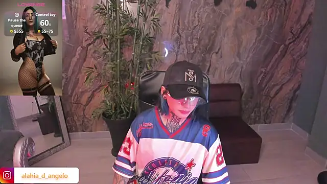 Alahia Dangelo online show from April 1, 2026, 5:32 pm