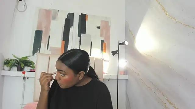 kayna gomez online show from December 15, 2025, 7:41 pm