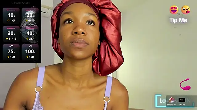 Snapshot of KarlaBelluci chatting on March 22, 2025, 12:14 pm KarlaBelluci online show from March 22, 2025, 12:14 pm