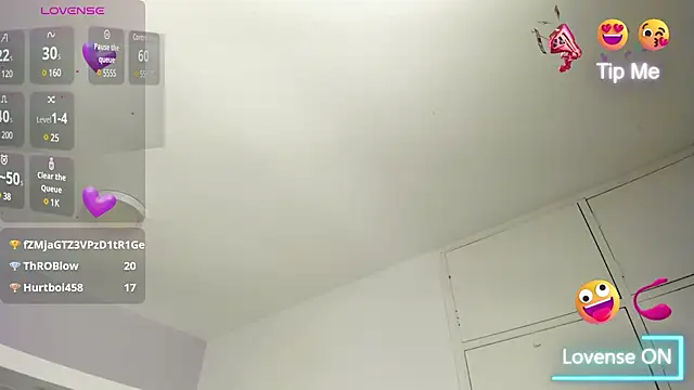 Snapshot of KarlaBelluci chatting on February 24, 2025, 3:31 pm KarlaBelluci online show from February 24, 2025, 3:31 pm