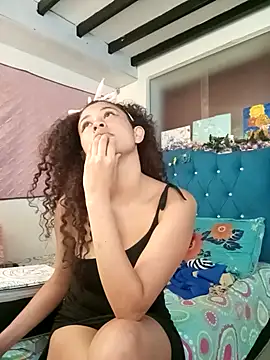 Milkdulce1 online show from April 14, 2026, 2:00 pm