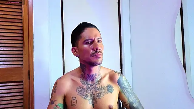 Dylanstonne online show from November 20, 2025, 9:15 pm