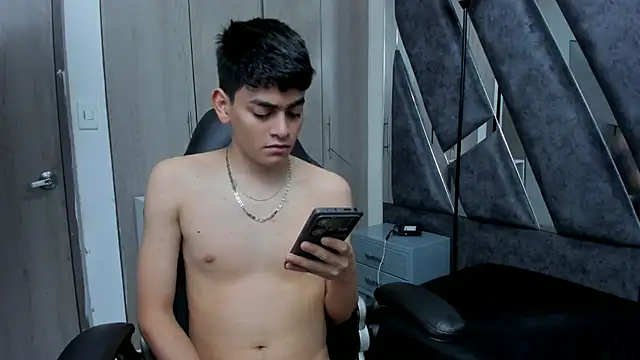 Snapshot of Yef_Thin chatting on February 26, 2026, 3:50 am Yef Thin online show from February 26, 2026, 3:50 am