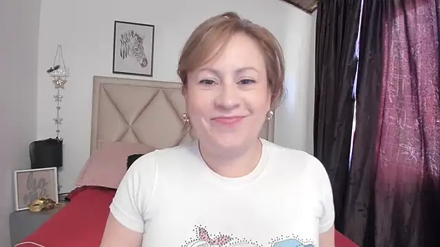 MonyCassius online show from December 16, 2025, 2:21 pm