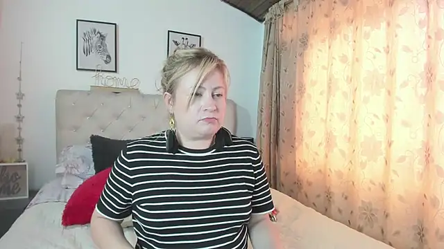 Snapshot of MonyCassius chatting on March 11, 2025, 3:45 pm MonyCassius online show from March 11, 2025, 3:45 pm