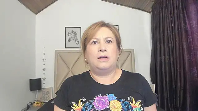 Snapshot of MonyCassius chatting on February 3, 2026, 12:21 pm MonyCassius online show from February 3, 2026, 12:21 pm