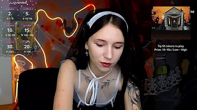 KarolinaBlacks online show from October 31, 2025, 6:43 am