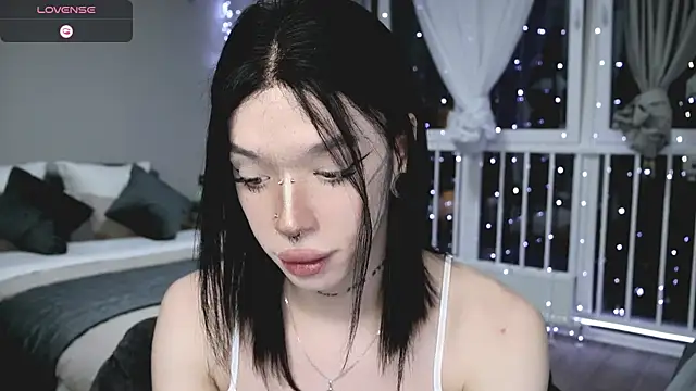 Dasha M online show from April 2, 2026, 4:13 pm