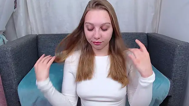 bellaa love  online show from November 4, 2025, 12:36 am