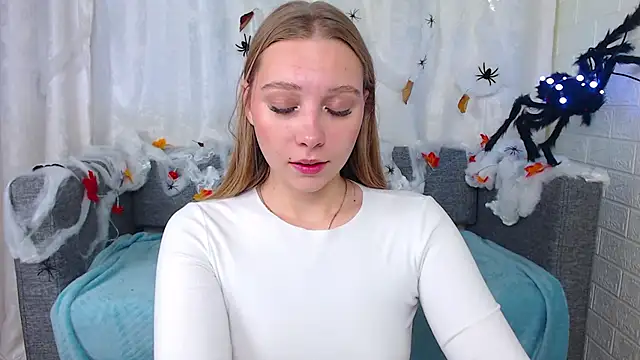 Snapshot of bellaa_love_ chatting on October 13, 2025, 1:29 am bellaa love online show from October 13, 2025, 1:29 am