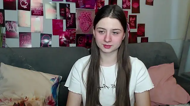 MilanaRoza online show from October 26, 2025, 5:52 am