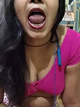 Snapshot of yoursweety09 chatting on March 2, 2026, 8:10 am yoursweety09 online show from March 2, 2026, 8:10 am