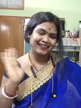 yoursweety09 online show from May 15, 2026, 1:42 pm