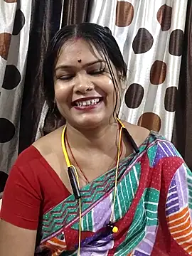 yoursweety09 online show from May 26, 2026, 12:09 am