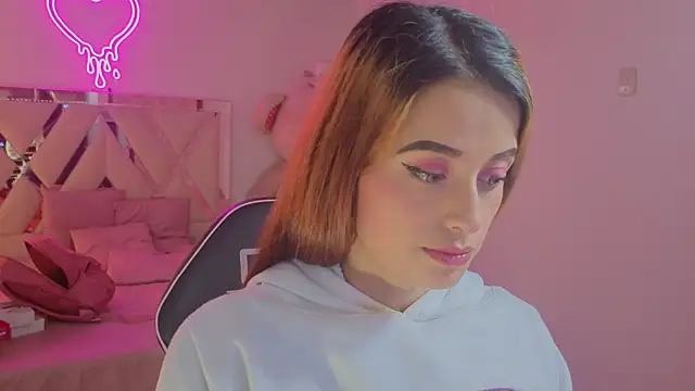 Laylafoxy tay online show from November 5, 2025, 3:20 am