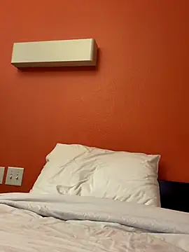 Snapshot of WhiteChocolateSwirlz chatting on December 23, 2025, 2:00 am WhiteChocolateSwirlz online show from December 23, 2025, 2:00 am