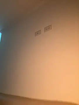 Im Valen Cute online show from September 24, 2025, 3:46 am