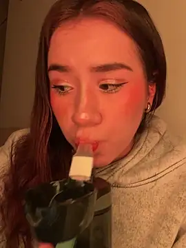 Im Valen Cute online show from February 12, 2026, 2:11 am