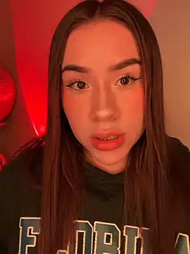 Im Valen Cute online show from November 29, 2025, 4:12 am